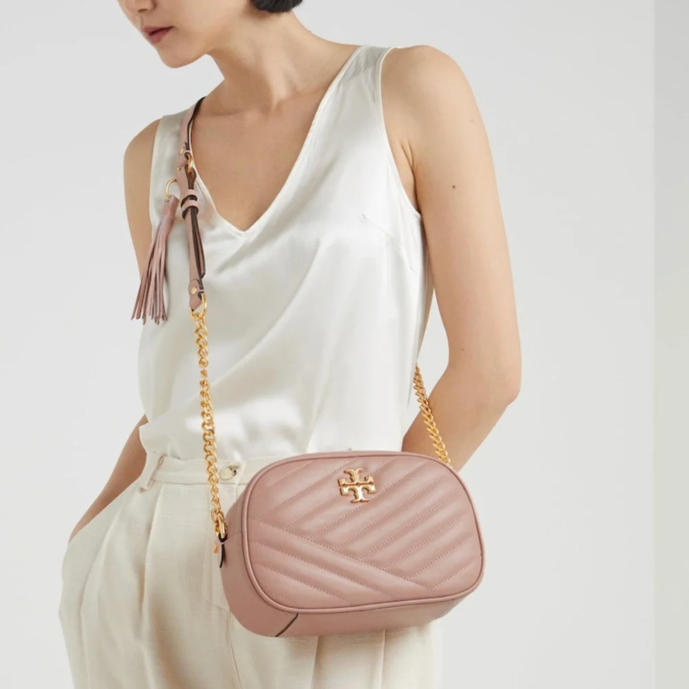 Tory Burch KIRA CHEVRON SMALL CAMERA BAG